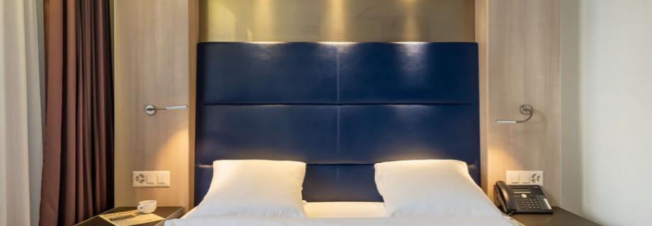 Doppelzimmer mit schallisolierten Fenstern